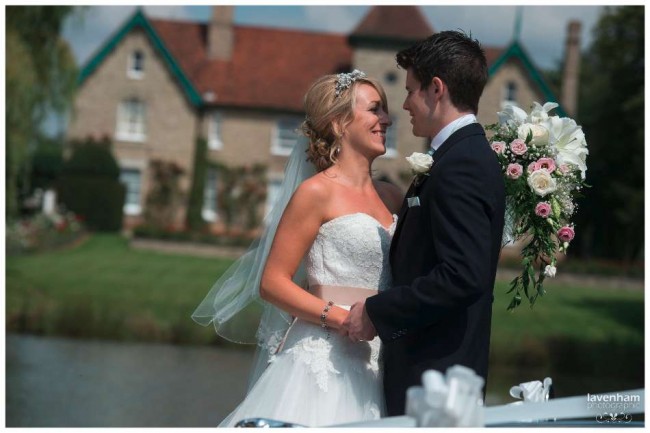 020814 Smeetham Hall Wedding Photographer Lavenham 28